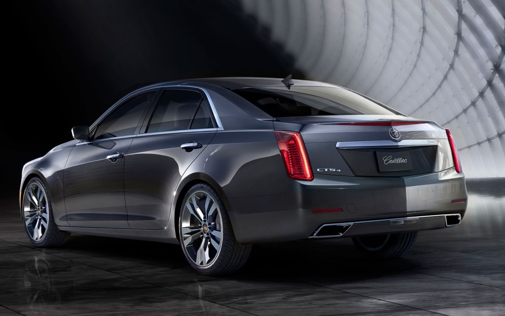 2014-Cadillac-CTS-rear-left-view