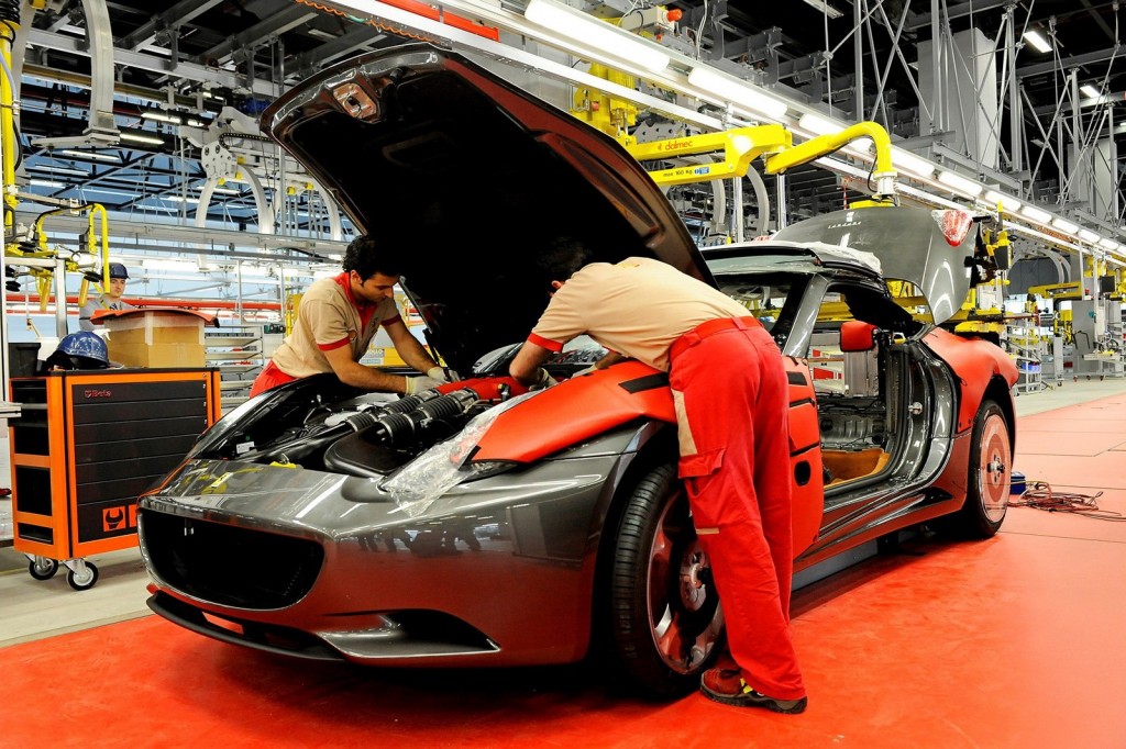 Ferrari-assembly-line4