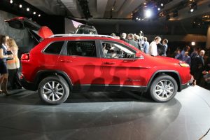 2014-jeep-cherokee-06