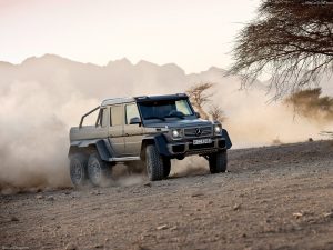 Mercedes-Benz-G63_AMG_6x6_Concept_2013_1280x960_wallpaper_0e
