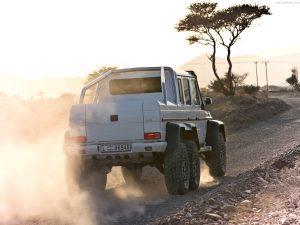 Mercedes-Benz-G63_AMG_6x6_Concept_2013_1280x960_wallpaper_28