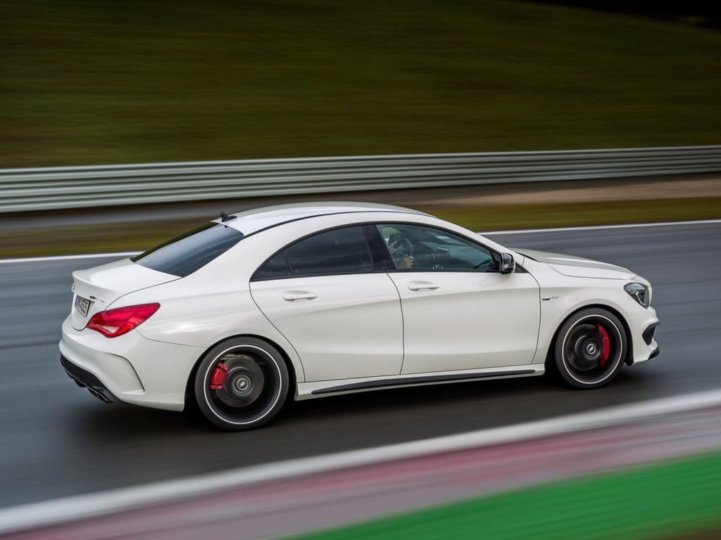 New-Mercedes-CLA-45-AMG-14[2]