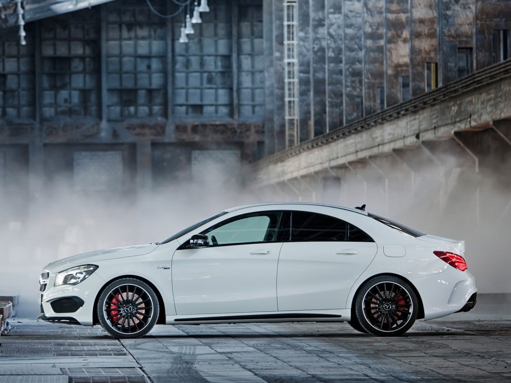 New-Mercedes-CLA-45-AMG-2[2]